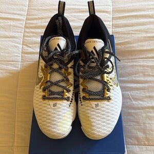 🎄NEW Nike Giannis Immortality Sneaker